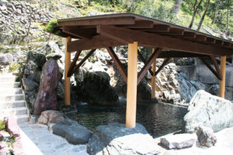 Oomaki Onsen Kanko Ryokan Men's Open-Air Bath