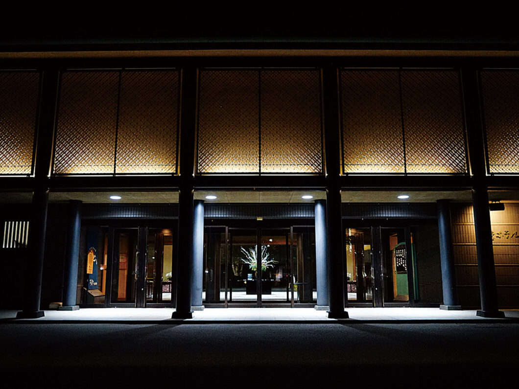 Tokiwa Hotel Entrance