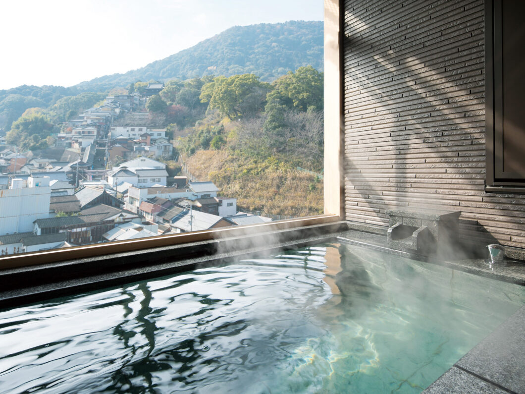 Sakura no Sho open-air bath