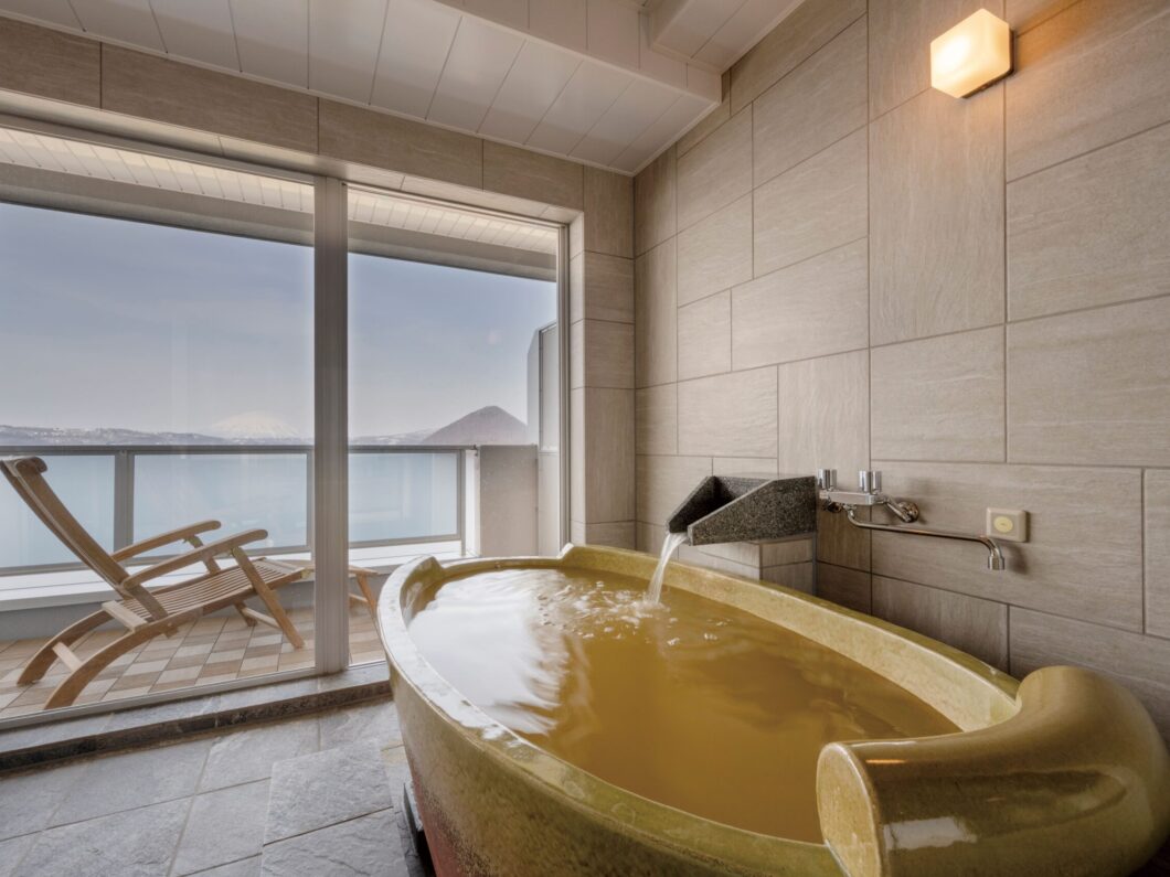 Lake Toya Lakeside Western-style room with hot spring panoramic bath