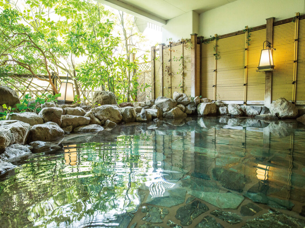 Kinugawa Onsen Hotel Hotel Keikoku no Yu 02 Rock Bath