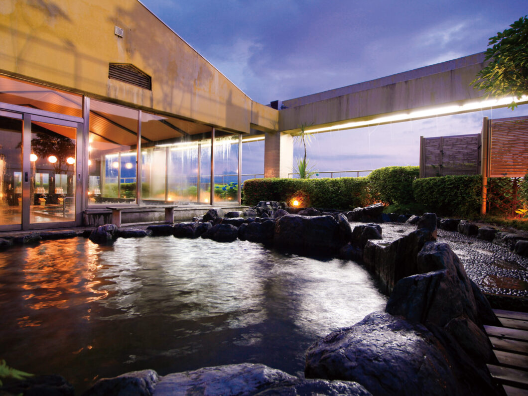 Hotel Hanayuzuki Moon Bath Open Air Bath