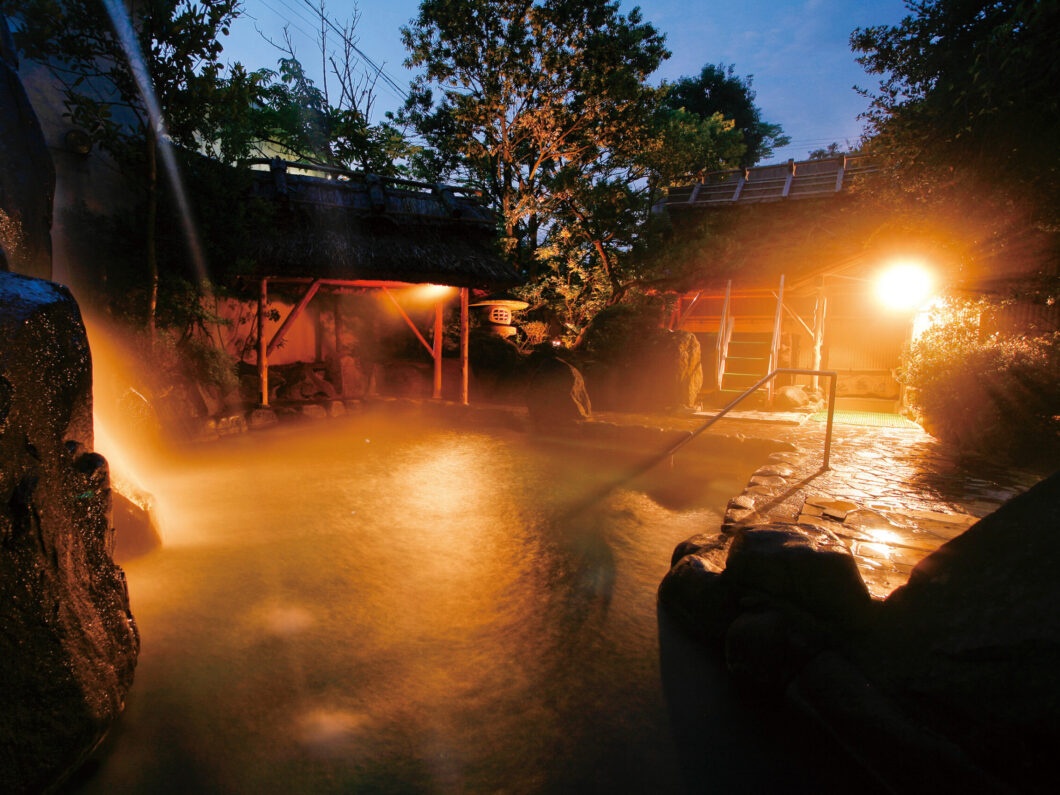 Asanoya open-air bath