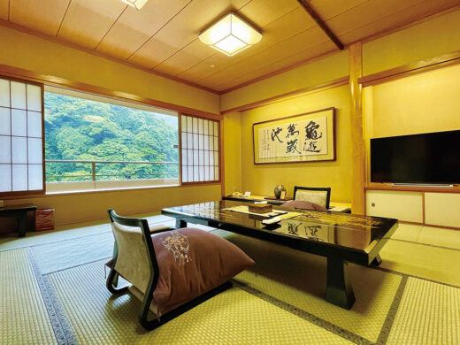 Image: Premium room with open-air bath "Kinkaku"