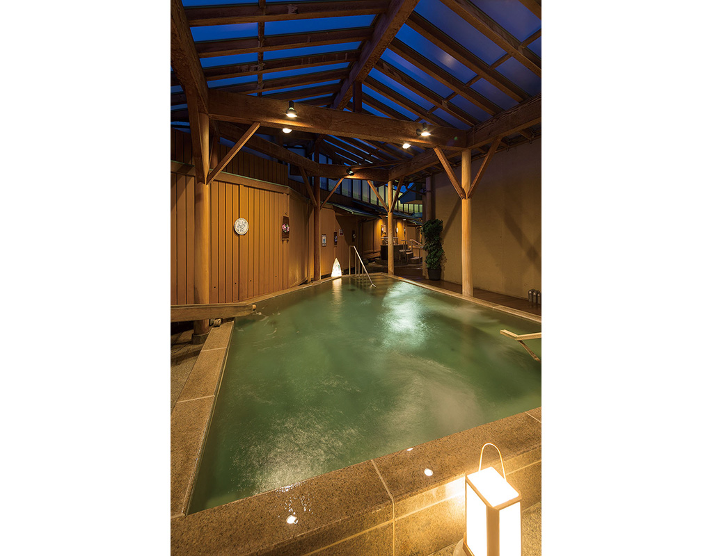 Image: Open-air stone bath