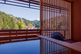 Image: "Yugorori" open-air bath