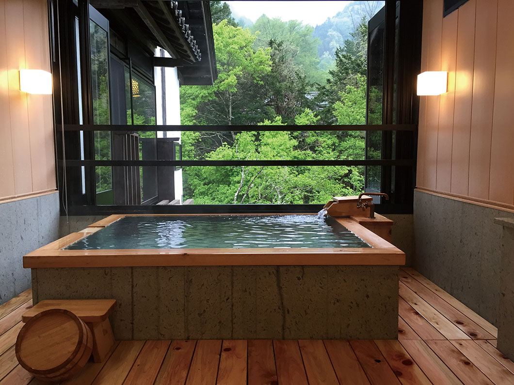 Image: Kiyomori semi-open-air bath