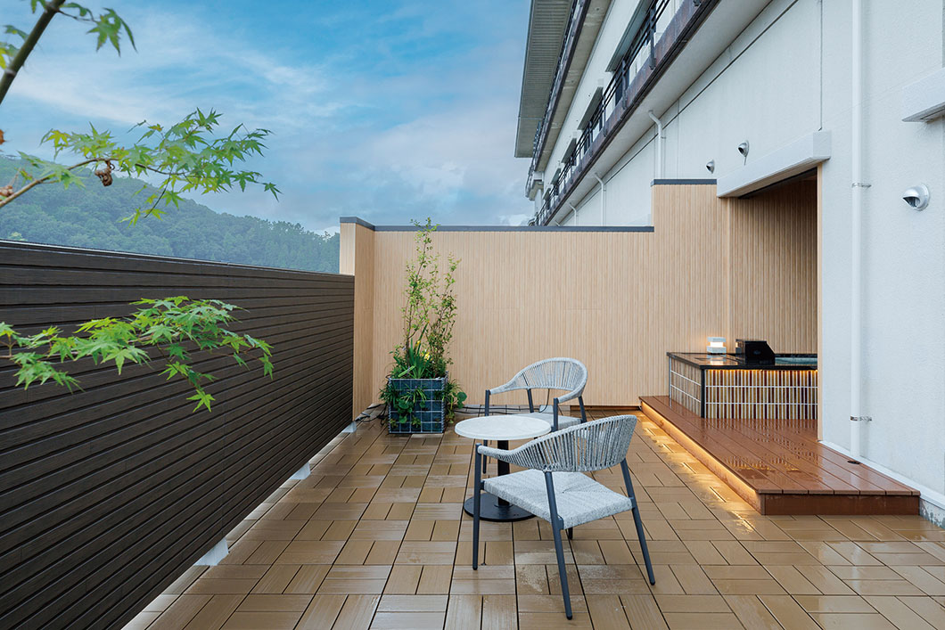 Photo: Takinoyu Main Building 3rd floor top terrace + Japanese-Western room with open-air observation bath
