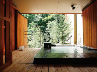 Photo: A Japanese-style room (DW type) with an open-air bath fed by a natural hot spring, combining Japanese elegance and Western sophistication. The 92 m2 space also includes a room for meals, where preparations can be made through the "second door."