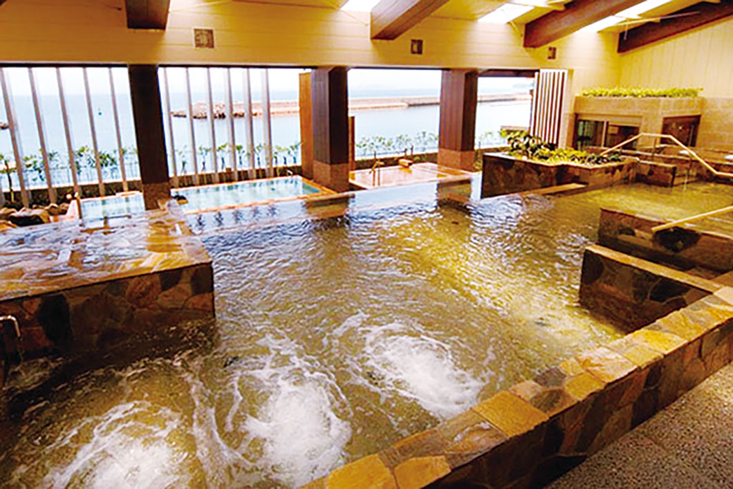 画像：浴場棟「スパテラス水月」内の「淡路棚田の湯」