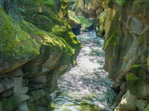 磊々峡