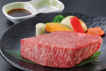 画像：蔵王国際ホテル 山形牛ヒレステーキ