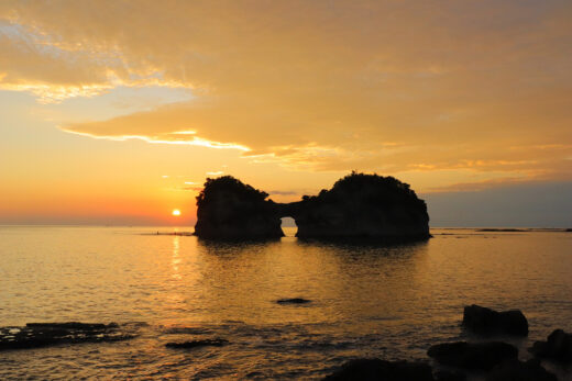 画像：円月島