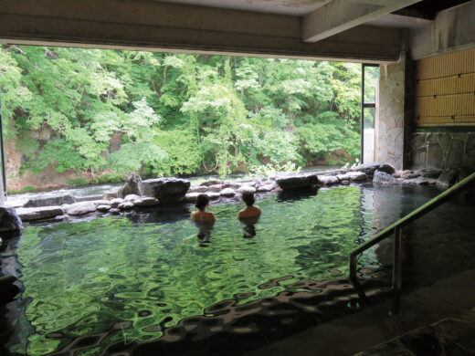 画像：山水閣の半露天風呂「豊沢の湯」