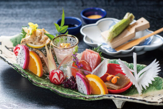 特選素材や旬の味覚を使用した会席料理