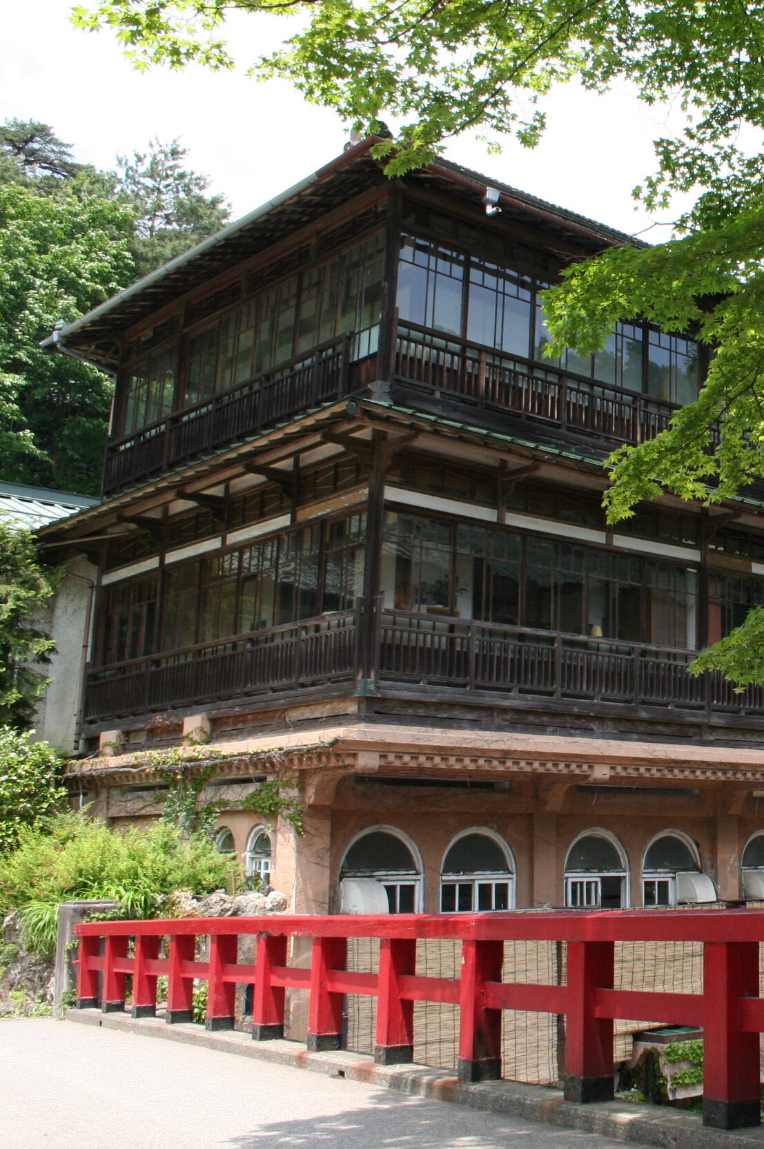 四万温泉　積善館本館